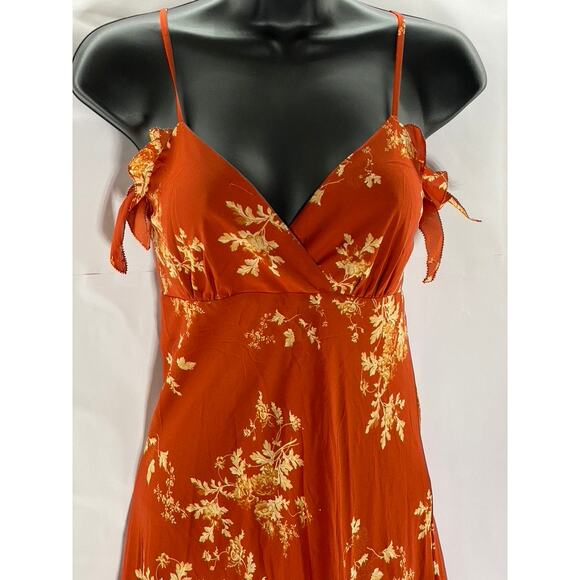 SIMPLE RETRO Women's Red Satin Floral Tall Strappy V-Neck Midi Dress SZ S - Picture 4 of 11